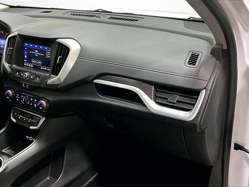 Used 2023 GMC Terrain SLE w/ Driver Convenience Package image 26