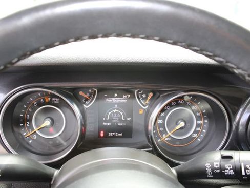 Used 2022 Jeep Wrangler Unlimited Sport AWD/4WD image 20