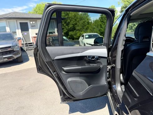 Used 2021 Volvo XC90 T5 Momentum w/ Protection Package Premier AWD/4WD image 32