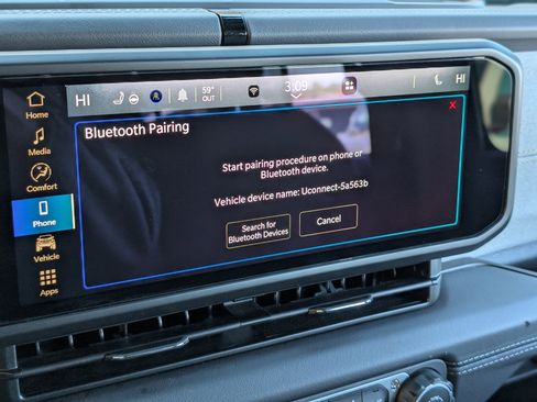 Used 2025 Jeep Wrangler Sahara image 27