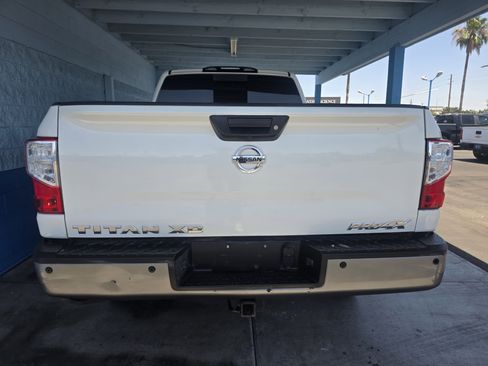 Used 2019 Nissan Titan PRO-4X w/ Pro-4x Utility Package AWD/4WD image 4
