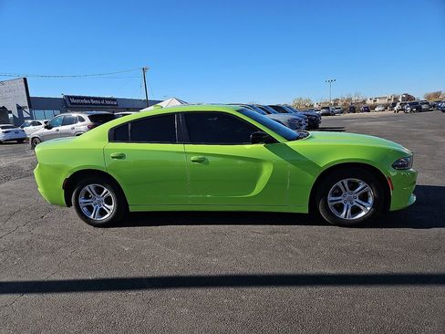 Used 2023 Dodge Charger SXT image 9