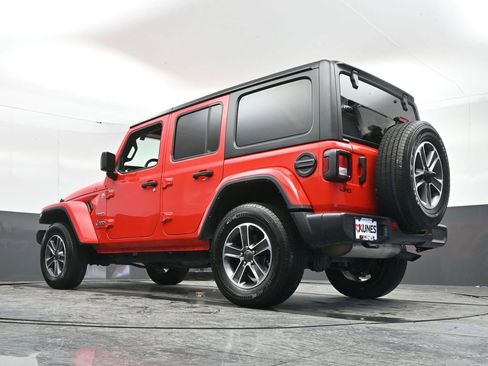 Used 2023 Jeep Wrangler Sahara image 53