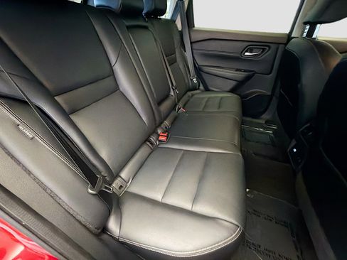 Used 2022 Nissan Rogue SL FWD image 13