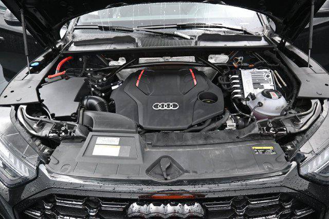 Used 2024 Audi SQ5 Prestige w/ Prestige Package AWD/4WD image 40