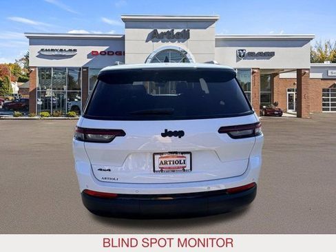 Used 2025 Jeep Grand Cherokee L Laredo AWD/4WD image 6