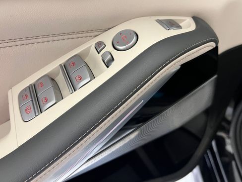 New 2026 BMW ALPINA XB7 image 24