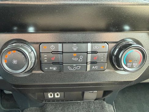Used 2019 Ford F150 XLT w/ Equipment Group 302A Luxury AWD/4WD image 14