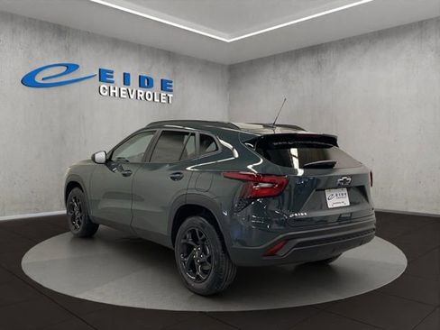 New 2026 Chevrolet Trax LT FWD image 5
