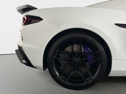 Used 2025 Chevrolet Corvette Z06 RWD image 20