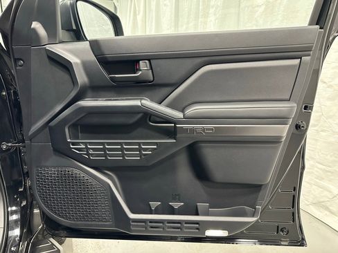 Used 2025 Toyota 4Runner TRD Off-Road image 55
