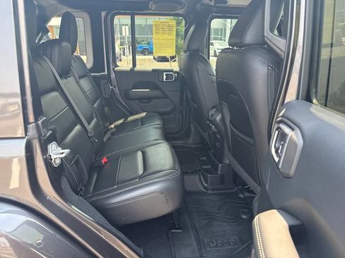 Used 2019 Jeep Wrangler Unlimited Sahara w/ Quick Order Package 24M Moab image 35