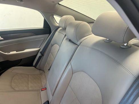 Used 2017 Hyundai Sonata Sport w/ Value Edition Package 02 FWD image 12