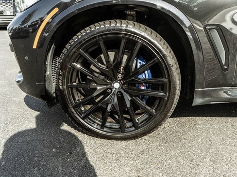 Used 2022 BMW X5 M50i AWD/4WD image 29
