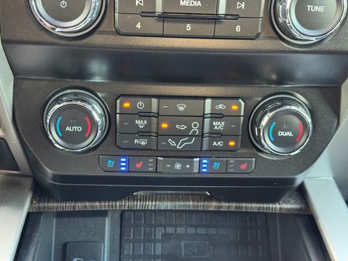 Used 2021 Ford F250 Lariat AWD/4WD image 37