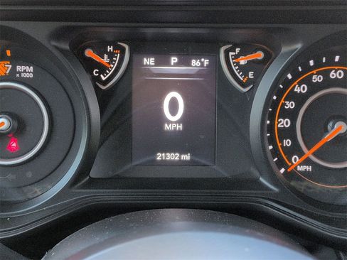 Used 2024 Jeep Wrangler Unlimited Sport image 13