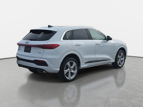 New 2025 Audi Q5 Premium Plus image 5
