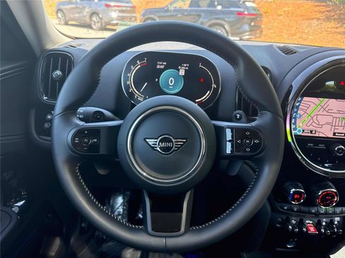 Used 2024 MINI Cooper Countryman S FWD image 15