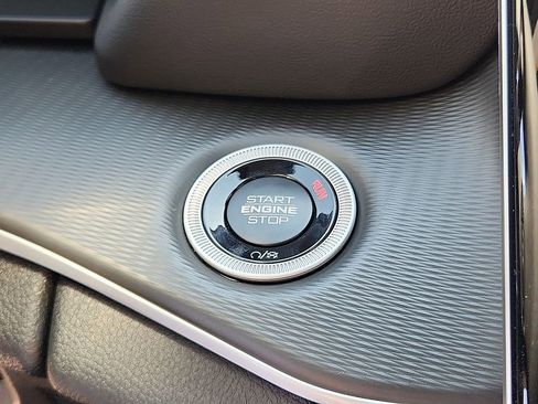 New 2025 Jeep Grand Cherokee Laredo X AWD/4WD image 21
