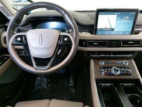 Used 2020 Lincoln Aviator Reserve w/ Equipment Group 202A image 18