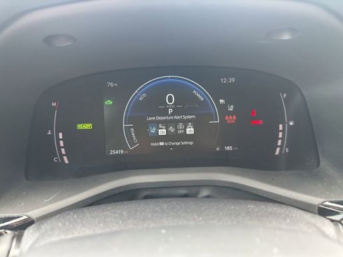 Used 2025 Toyota Camry LE image 17