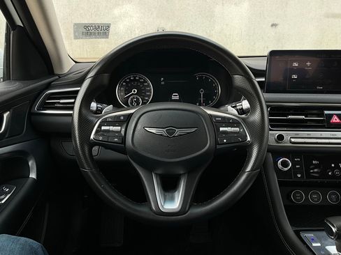 Used 2025 Genesis G70 2.5T image 35