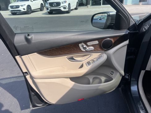 Certified 2019 Mercedes-Benz GLC 300 4MATIC image 14