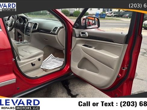 Used 2011 Jeep Grand Cherokee Laredo AWD/4WD image 39