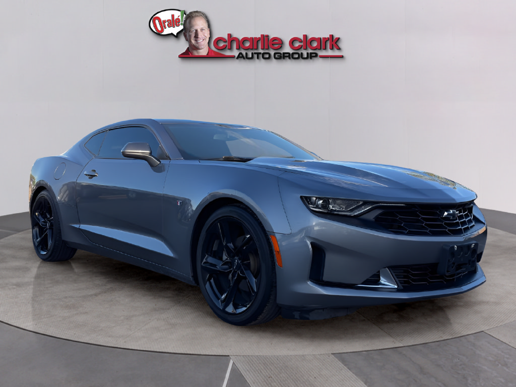 Used 2021 Chevrolet Camaro LT w/ RS Package RWD image 7