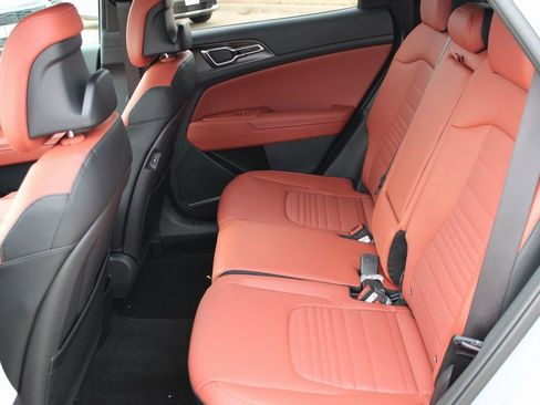 New 2026 Kia Sportage SX image 7