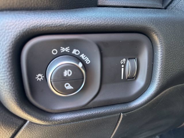 New 2026 RAM 2500 Tradesman AWD/4WD image 27