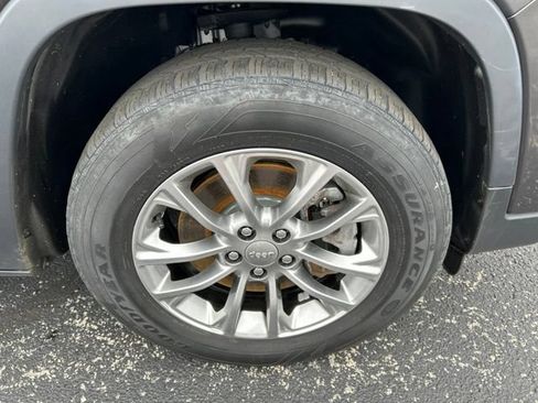 Used 2021 Jeep Cherokee Latitude Lux AWD/4WD image 20