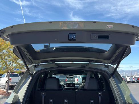 Used 2026 Honda Pilot TrailSport image 32