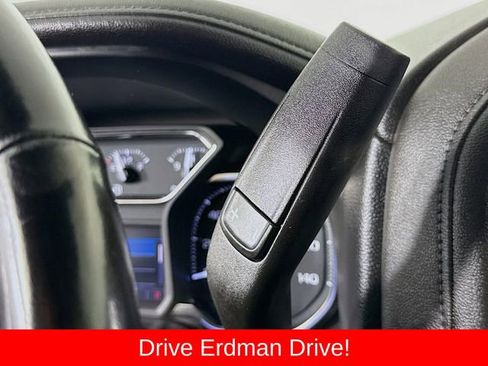 Used 2019 GMC Sierra 1500 SLT w/ SLT Premium Package AWD/4WD image 18