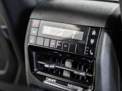 Certified 2024 Jeep Grand Cherokee L Limited w/ Luxury Tech Group II image 36