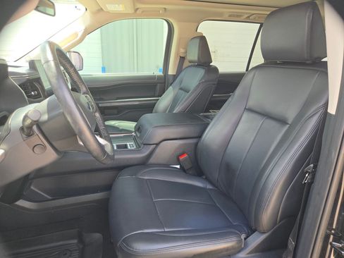 Used 2024 Ford Expedition Max XLT RWD image 10