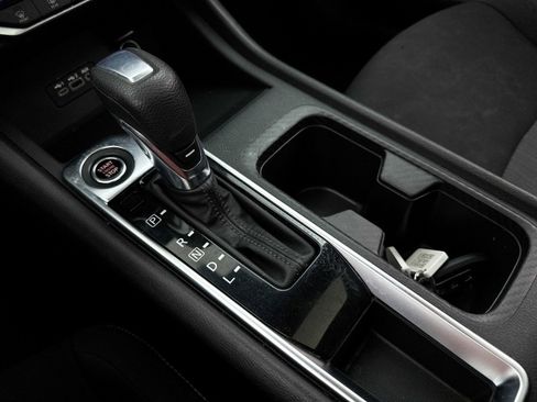 Used 2021 Nissan Sentra SV image 23