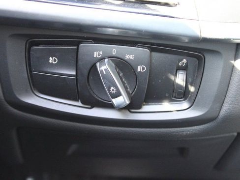 Used 2018 BMW X5 xDrive40e image 12