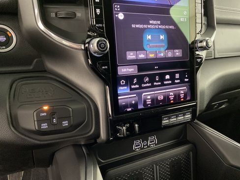 New 2026 RAM 3500 Laramie AWD/4WD image 29