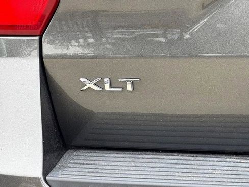 Used 2020 Ford Expedition XLT image 12