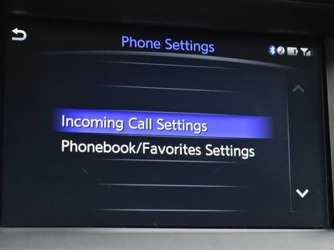 Used 2017 INFINITI QX30 AWD image 24