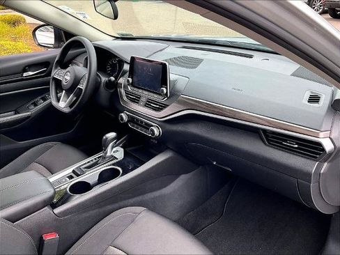 Certified 2024 Nissan Altima 2.5 SV AWD/4WD image 14
