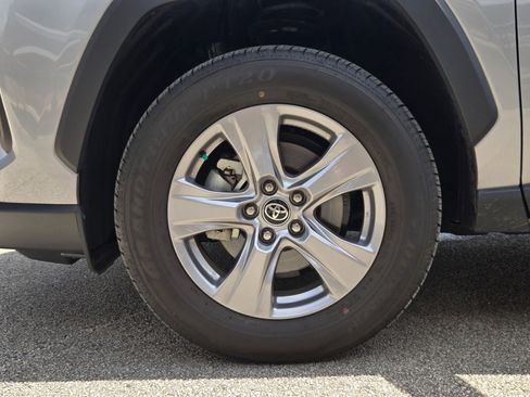 Used 2025 Toyota RAV4 XLE w/ Convenience Package image 31