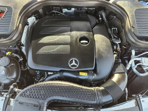 Used 2022 Mercedes-Benz GLC 300 GLC 300 image 33
