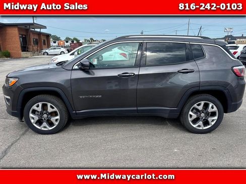 Used 2020 Jeep Compass Limited image 1