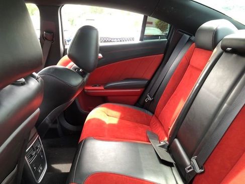 Used 2022 Dodge Charger Scat Pack w/ Dynamics Package RWD image 13