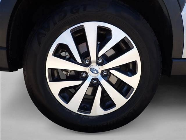 Used 2025 Subaru Outback Premium AWD/4WD image 7