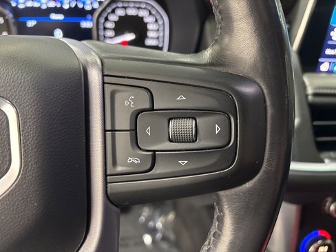 Used 2021 GMC Yukon XL SLE image 13