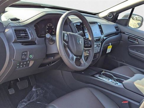 New 2025 Honda Ridgeline Black Edition image 3