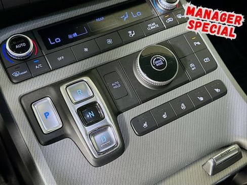 Used 2024 Hyundai Palisade SEL w/ Premium Package FWD image 19